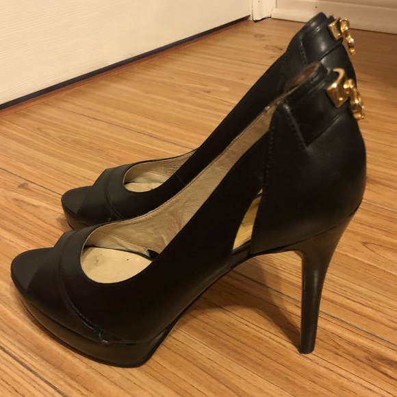 Michael Kors heels - Picture 1 of 9